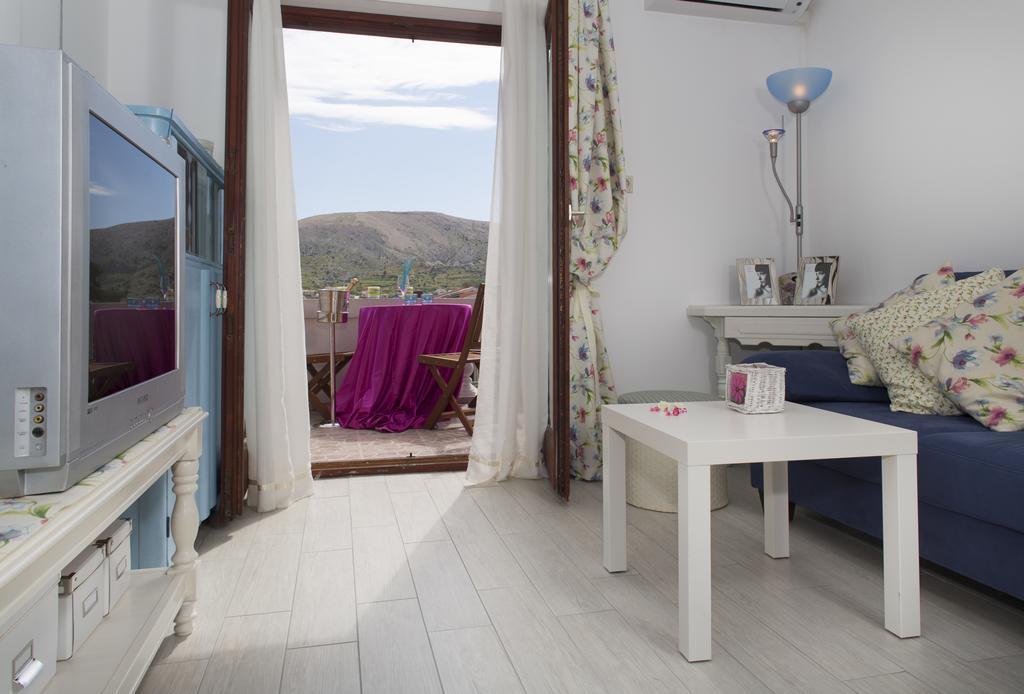 Sea Margarita Apartment Pag Town Exteriér fotografie